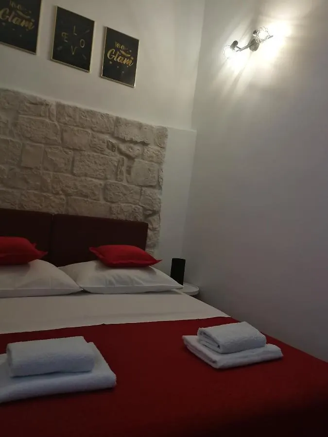 Palace Stafileo Trogir