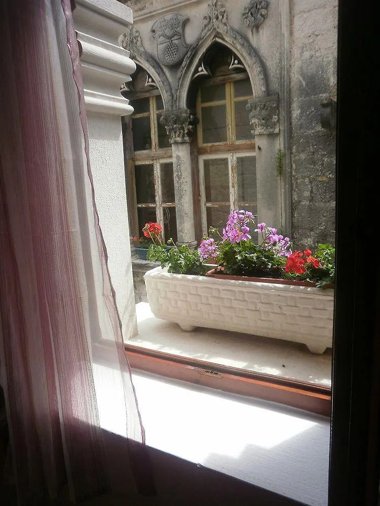 Appartement Palace Stafileo Trogir